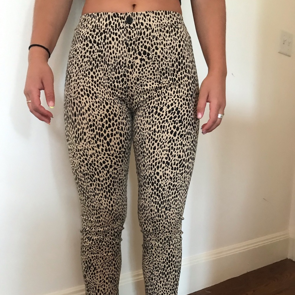 Brandy Melville cheetah print pants